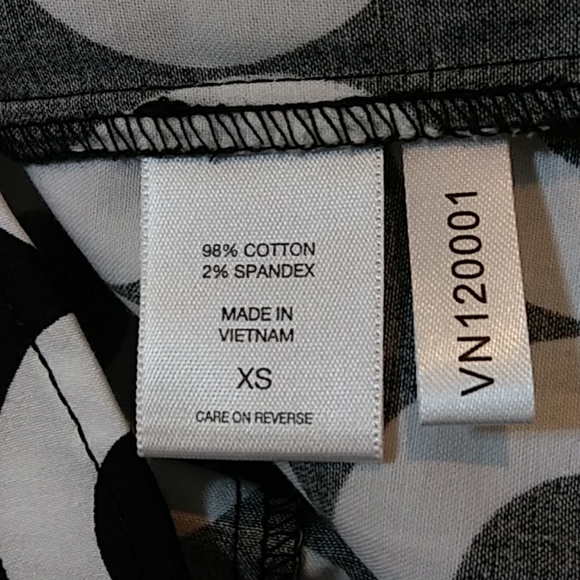 New York & company long sleeve button down - Picture 7 of 8